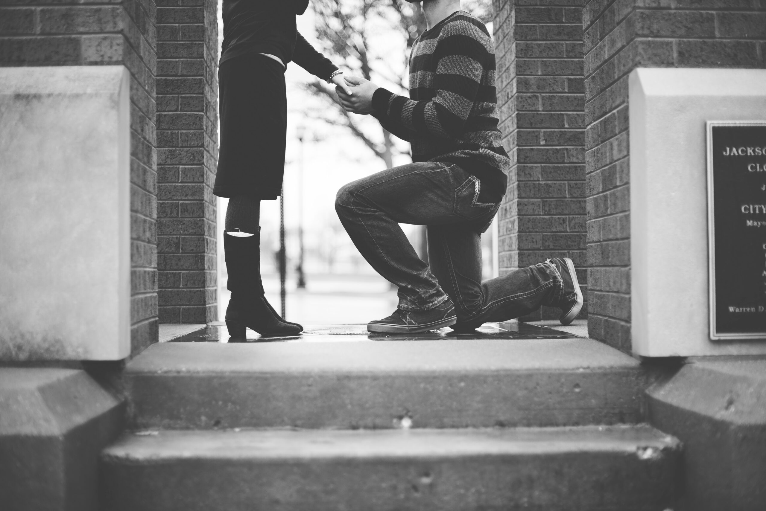 proposal, one knee